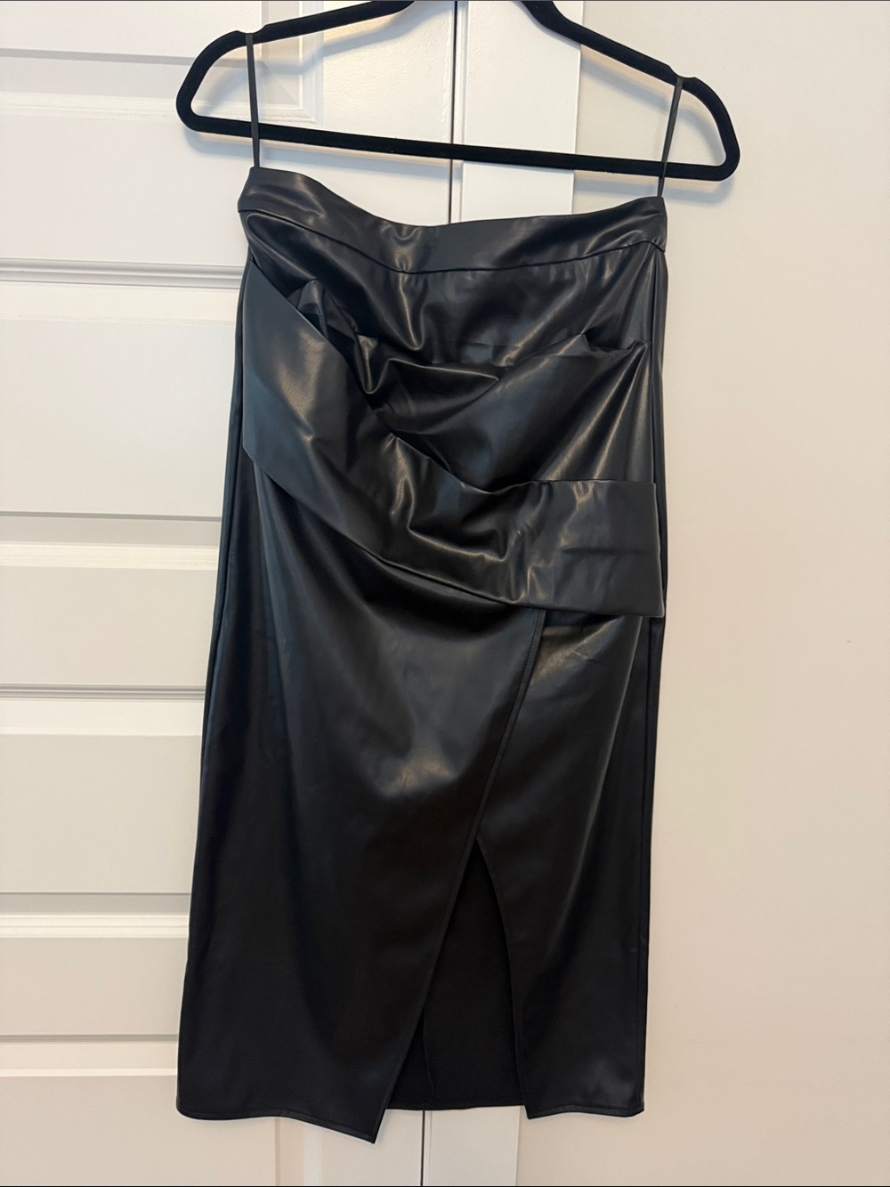 Commense Black Faux Leather Pencil Skirt with Draped Band